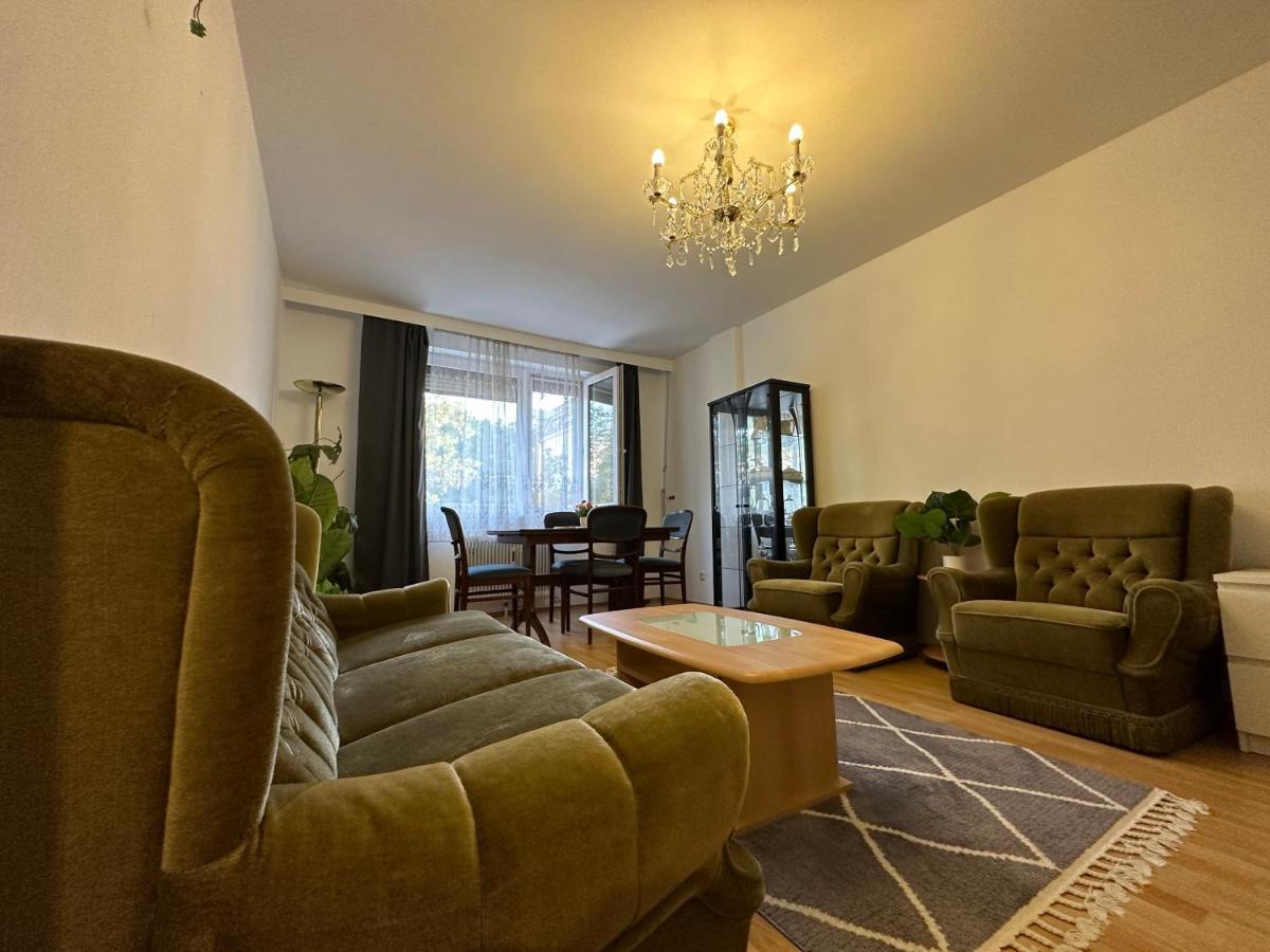 2 Rooms Flat With Balcony, Near Of Center Wien Eksteriør bilde