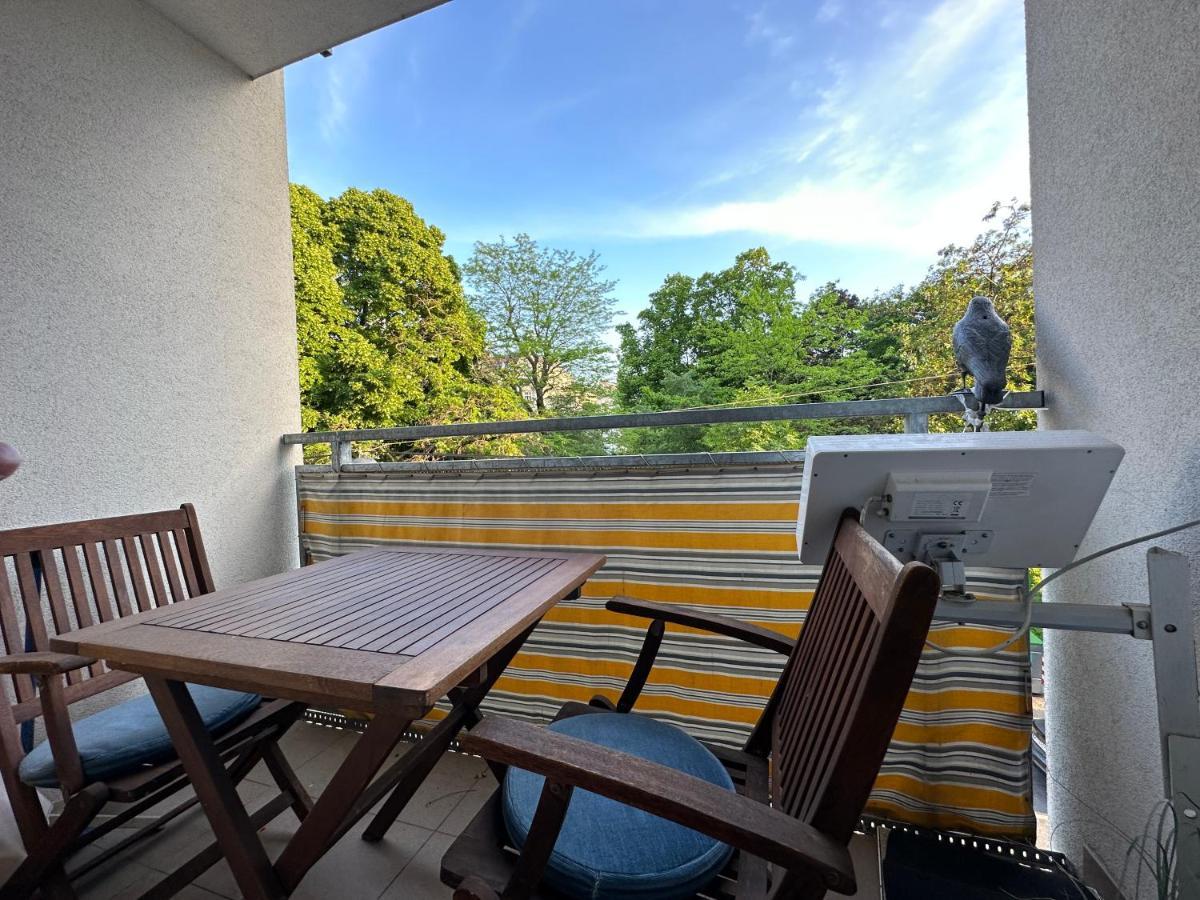 2 Rooms Flat With Balcony, Near Of Center Wien Eksteriør bilde