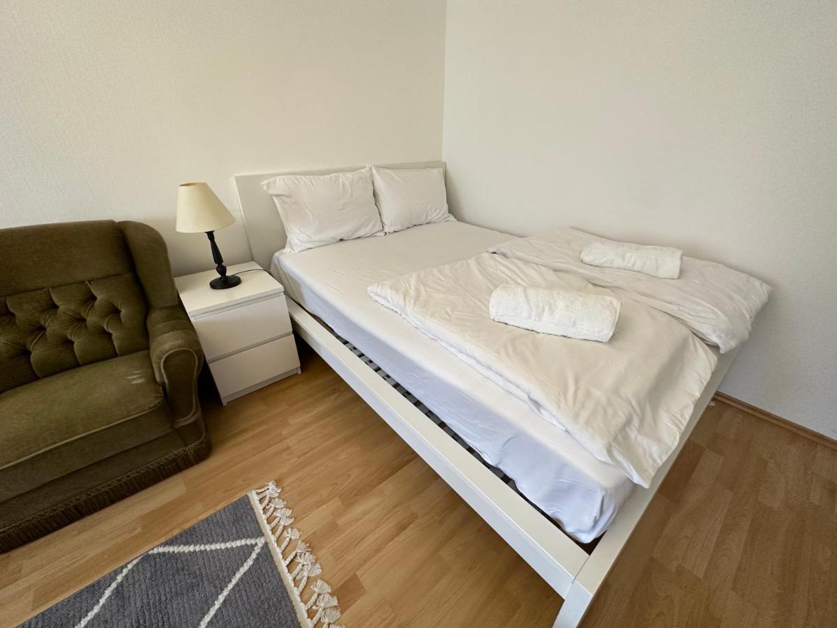 2 Rooms Flat With Balcony, Near Of Center Wien Eksteriør bilde